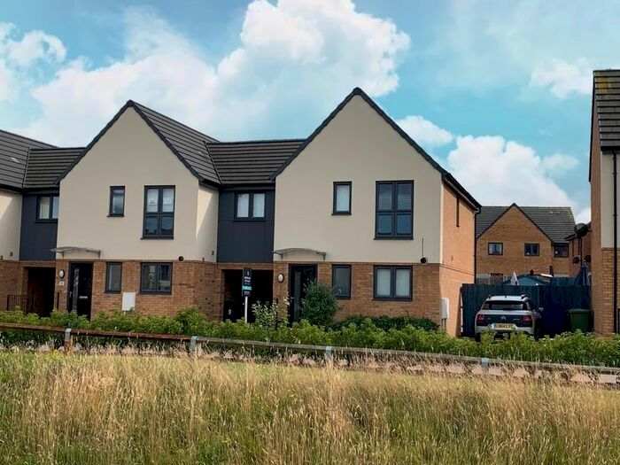 4 Bedroom Detached House To Rent In Harper Crescent, Gunthorpe, Peterborough, PE4