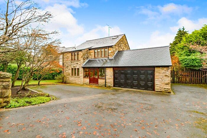 5 Bedroom Detached House For Sale In Wolstenholme Fold, Rochdale, OL11