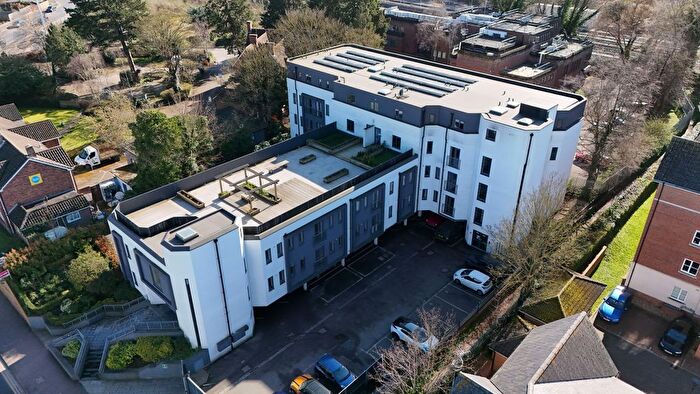 2 Bedroom Flat To Rent In Walton Street, Aylesbury, HP21