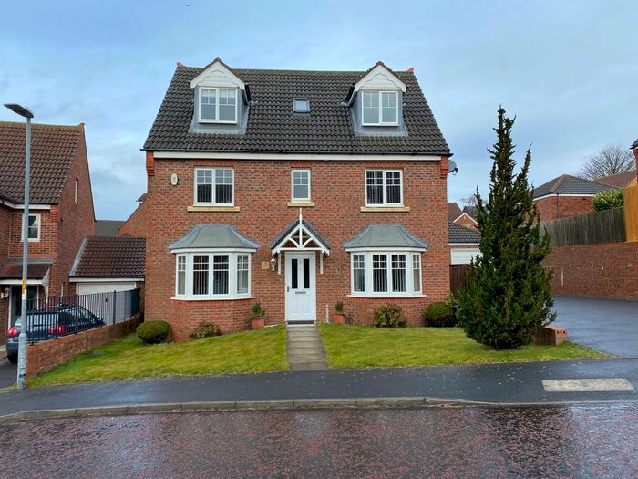 6 Bedroom Detached House To Rent In Leafield Close, Birtley, Chester Le Street, Co Durham, DH3