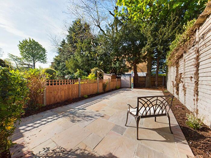 2 Bedroom Maisonette To Rent In Weybridge, Surrey, KT13