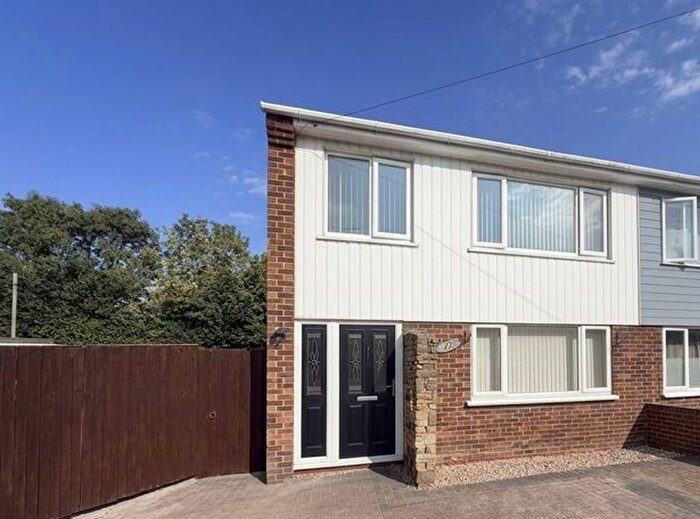 3 Bedroom Semi Detached House To Rent In Millfield Manor, Whitstable, CT5
