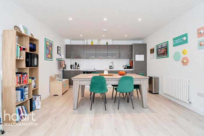 3 Bedroom Terraced House For Sale In Picture House Mews, Walthamstow, E17