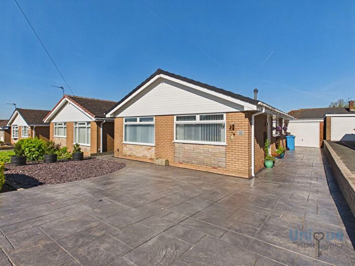 3 Bedroom Bungalow For Sale In Ash Drive, Warton, PR4