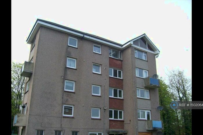 3 Bedroom Flat To Rent In Kelvin Gardens, Hamilton, ML3