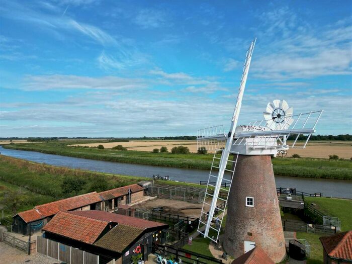 4 Bedroom Detached House For Sale In Norfolk Broads, NR13