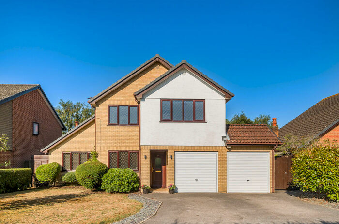 4 Bedroom House To Rent In Laidlaw Close, Talbot Village, BH12