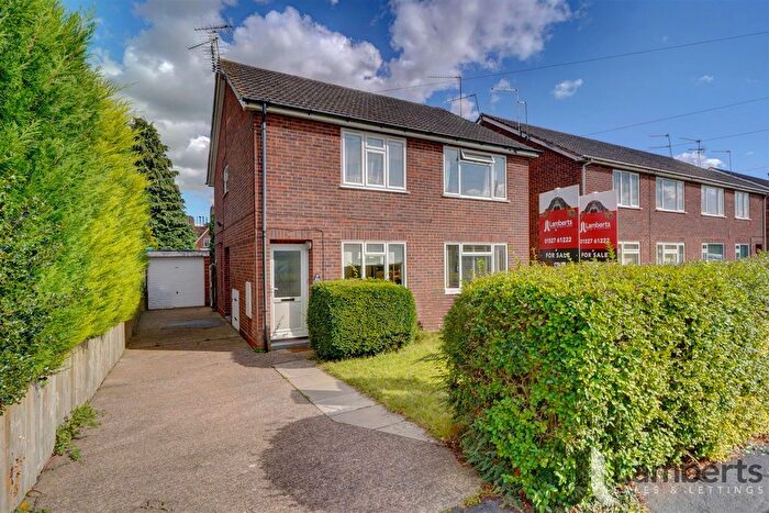 2 Bedroom Maisonette To Rent In New Road, Studley, B80