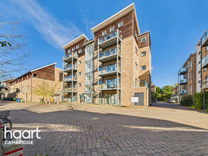 2 Bedroom Apartment To Rent In Scholars Walk, Cambridge, CB4