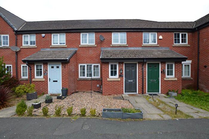 3 Bedroom Town House To Rent In North Court, Atherton, M46