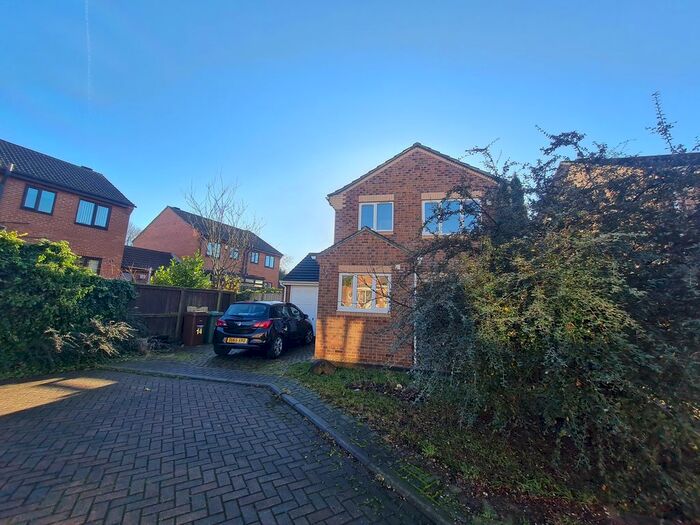 3 Bedroom Detached House To Rent In Maple Court, Ossett WF5