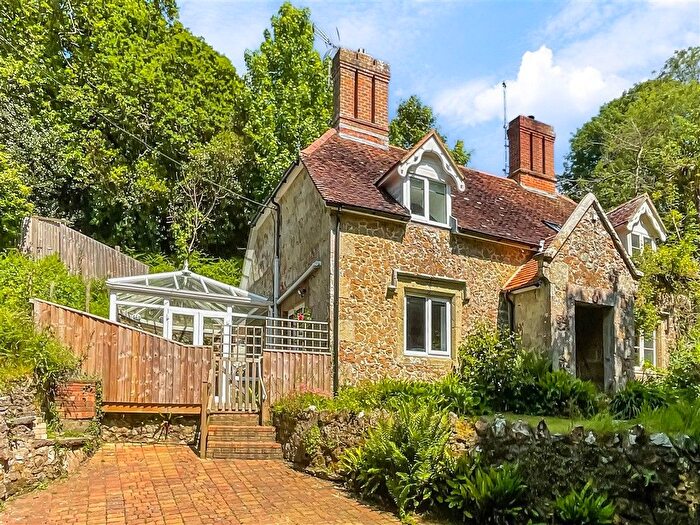 3 Bedroom Property For Sale In Apse Manor Road, Shanklin, Isle Of Wight, PO37