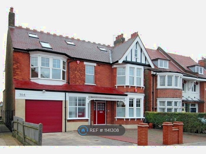 1 Bedroom Flat To Rent In Fox Lane, London, N13