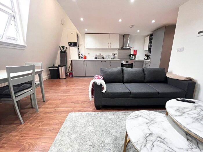 2 Bedroom Flat To Rent In The Cut, SE1