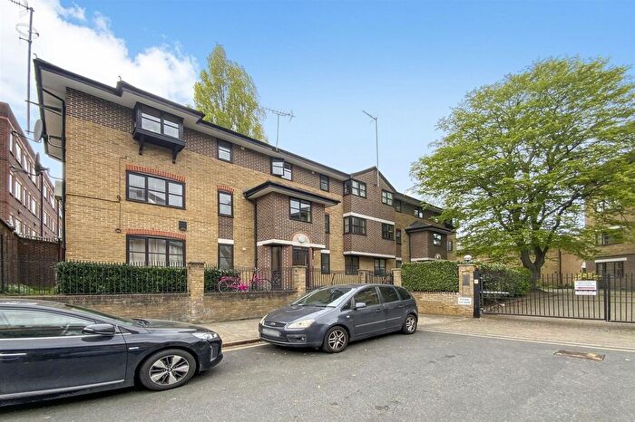 1 Bedroom Flat To Rent In Sugar Loaf Walk, Bethnal Green, E2