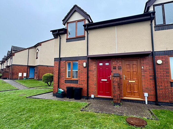 2 Bedroom Flat To Rent In Waun Burgess, Carmarthen, SA31