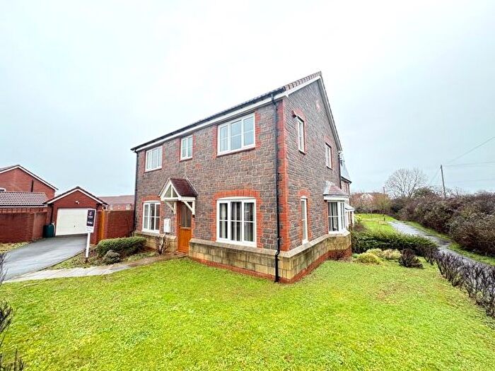 4 Bedroom Detached House For Sale In Higher Meadow, Cranbrook, EX5