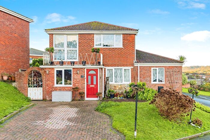 3 Bedroom Detached House For Sale In Lyme View Road, Torquay, TQ1