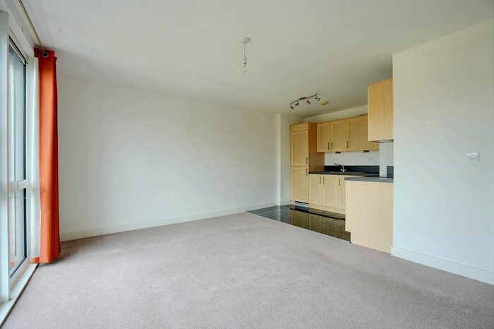 1 Bedroom Flat To Rent In Sandling Lane, Maidstone, ME14