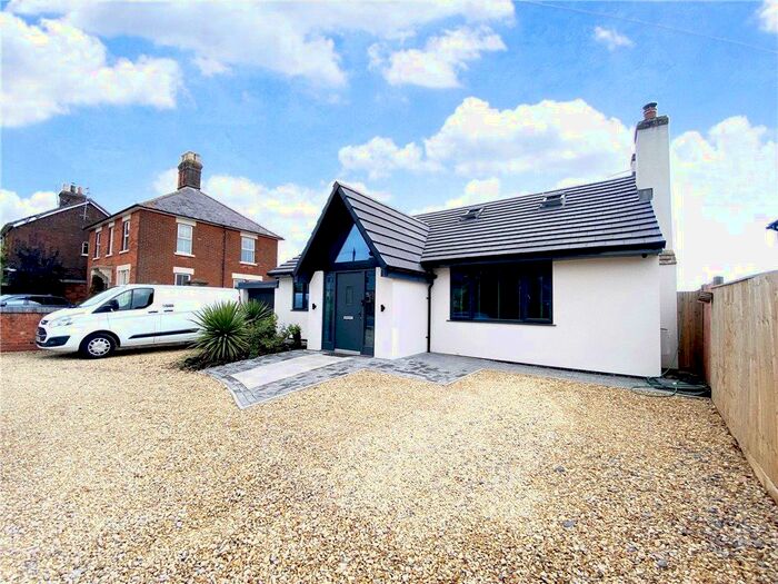 Houses for sale in Wingfield, Swindon