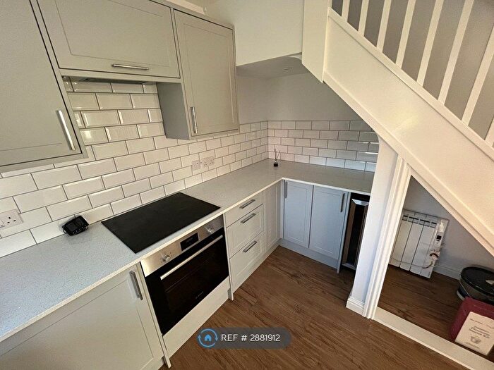 1 Bedroom Semi-Detached House To Rent In Sycamore Walk, Englefield Green, Egham, TW20