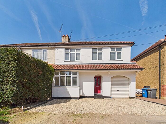 4 Bedroom Semi-Detached House To Rent In Mafeking Road, Wraysbury, Staines-Upon-Thames, Berkshire, TW19