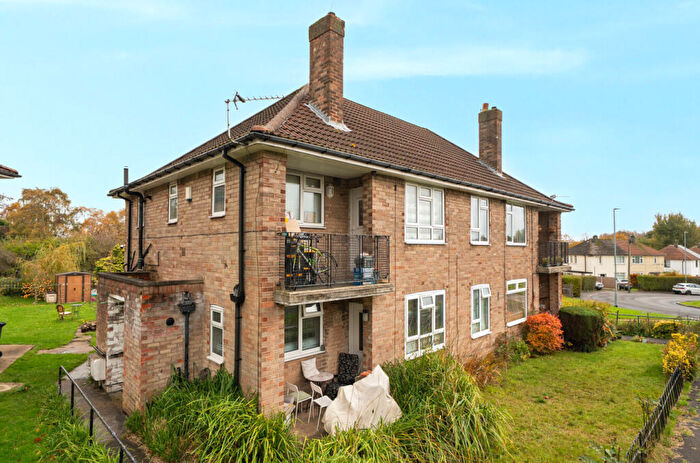 2 Bedroom Flat For Sale In Raynel Drive, Ireland Wood, Leeds, LS16