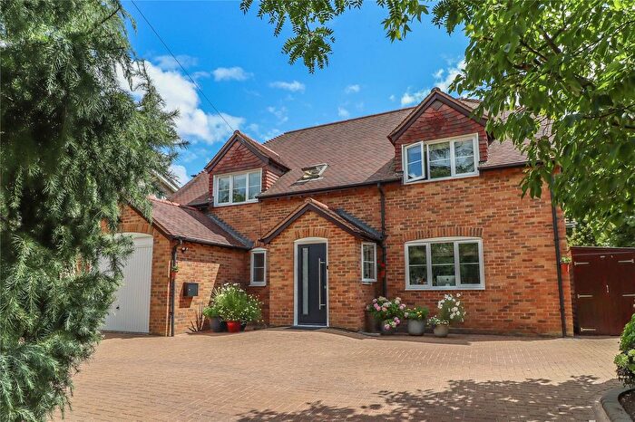 4 Bedroom Detached House For Sale In River View Close, Chilbolton, Stockbridge, Hampshire, SO20