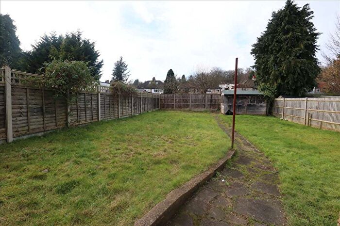 2 Bedroom Maisonette To Rent In Brighton Road, Hooley, Coulsdon, CR5