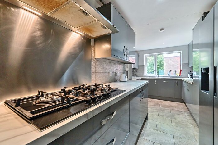 6 Bedroom Detached House For Sale In Goodby Road, Birmingham, B13