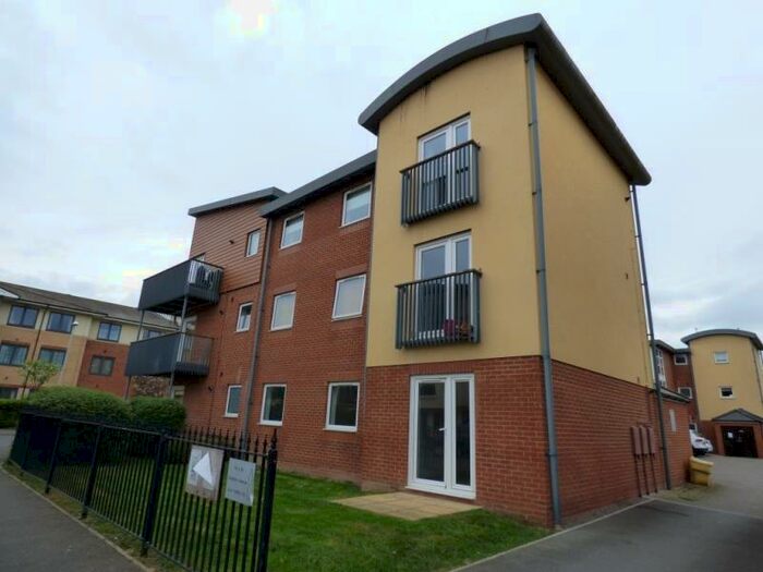2 Bedroom Apartment To Rent In Longhorn Avenue, Gloucester, GL1