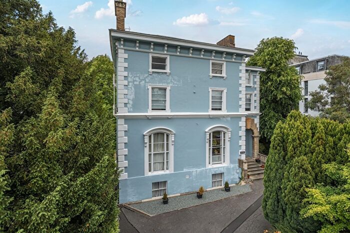 1 Bedroom Flat To Rent In East Approach Drive, Cheltenham, GL52