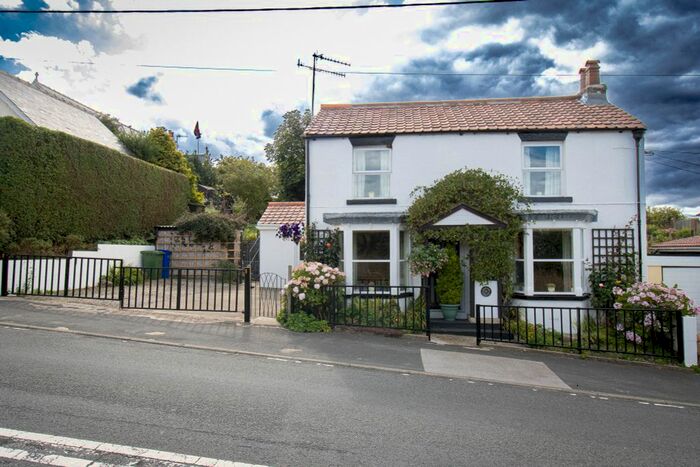 3 Bedroom Cottage For Sale In Church Hill, Reighton, YO14