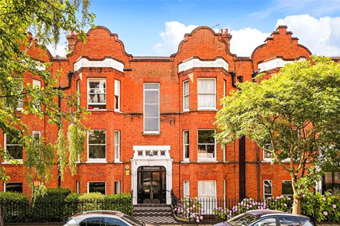 3 Bedroom Flat To Rent In Flanders Road, London, W4