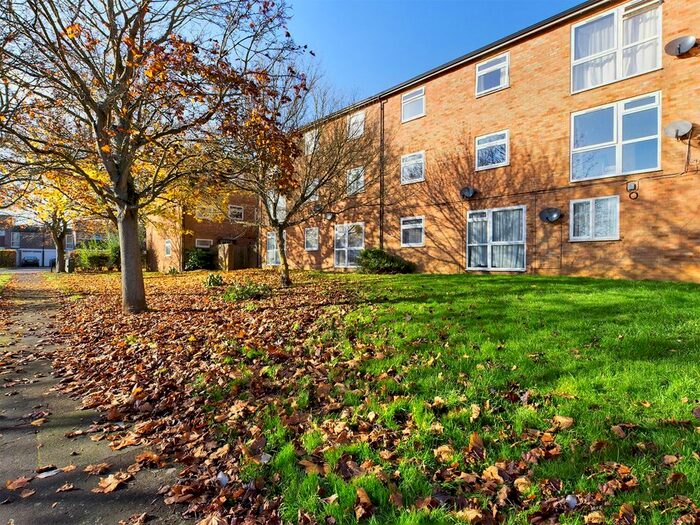1 Bedroom Flat To Rent In Nettlecroft, Welwyn Garden City AL7