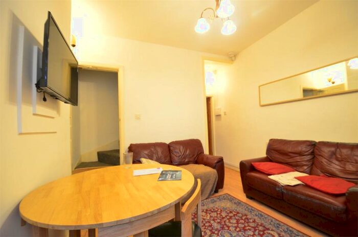 4 Bedroom Terraced House To Rent In Selly Oak, Birmingham, B29