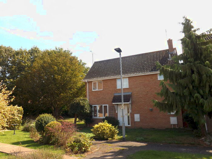 4 Bedroom House To Rent In Huntsmans Way, Milton Ernest, MK44