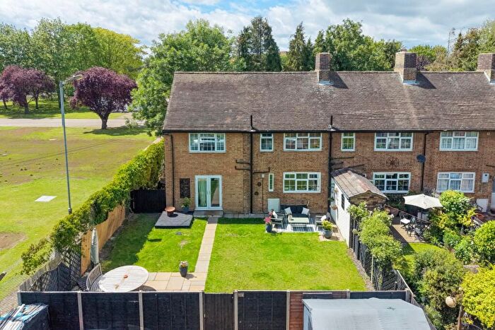 4 Bedroom Semi-Detached House For Sale In Cambridge Crescent, Bassingbourn, SG8