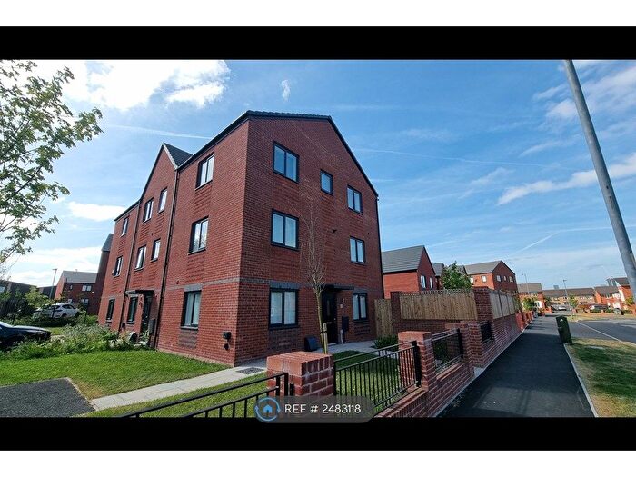 4 Bedroom End Of Terrace House To Rent In Sandal Street, Manchester, M40