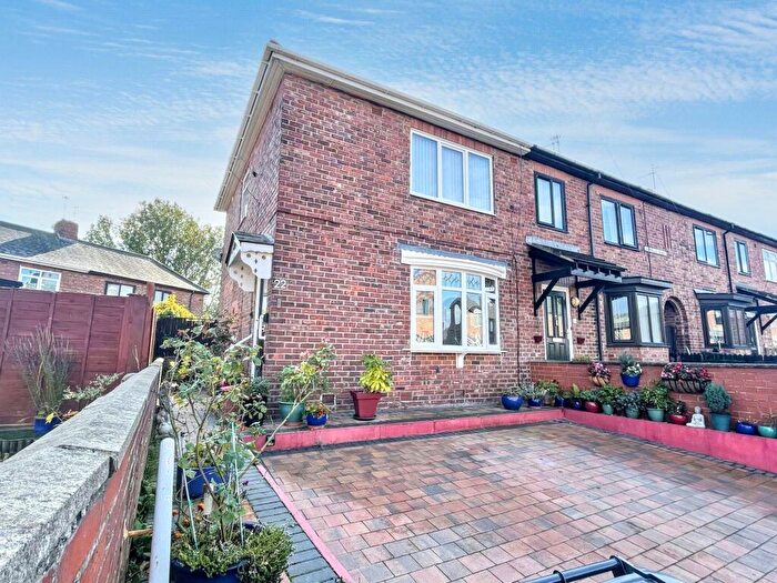 2 Bedroom End Of Terrace House For Sale In Cornwallis Square, South Shields, Tyne And Wear, NE33