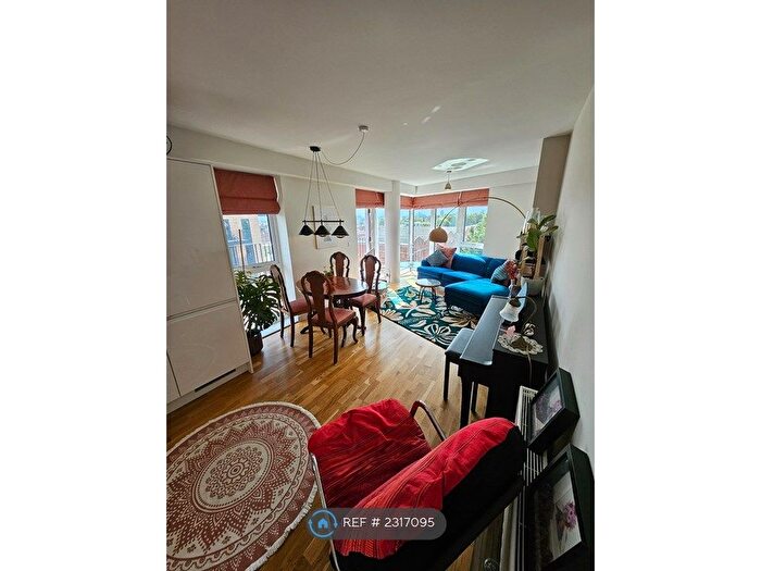 2 Bedroom Flat To Rent In Altitude Point, London, N8