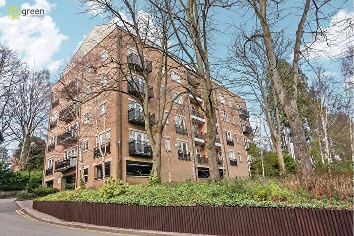 2 Bedroom Apartment For Sale In Caversham Place, Sutton Coldfield, B73