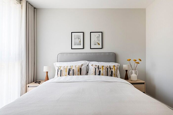 1 Bedroom Duplex To Rent In Neptune Wharf, London, SE8