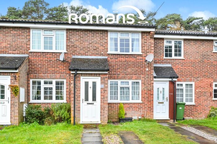 2 Bedroom Terraced House To Rent In Crofton Close, Bracknell, RG12