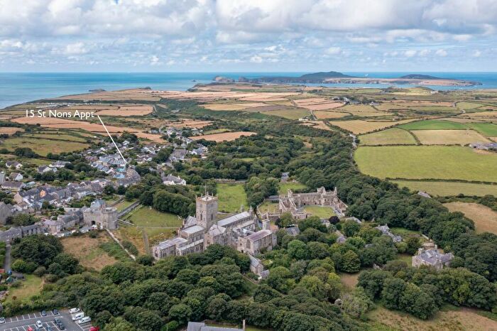 3 Bedroom Apartment For Sale In St Nons Close, St Davids, SA62