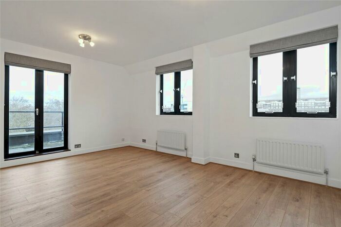 1 Bedroom Apartment To Rent In Long Lane, London, EC1A