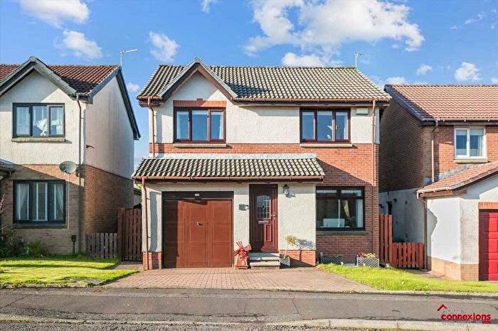 4 Bedroom Detached House For Sale In Cheviot Crescent, Lindsayfield, East Kilbride, G75