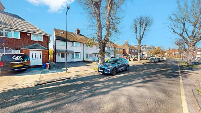 6 Bedroom Semi Detached House For Sale In Neeld Crescent, Wembley, HA9