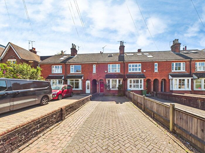 4 Bedroom Semi-Detached House For Sale In Station Road, Horsham, RH13