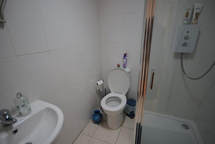 4 Bedroom House To Rent In Dawesmoor Close, Slough, SL2
